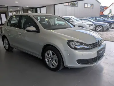 Gebraucht VW Golf VI Comfortline 122 PS (89 kW) 2010 Silber Kleinwagen
