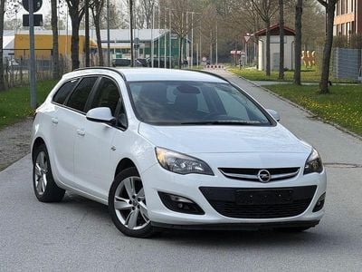 Second-hand Opel Astra Edition 140 CP (102 kW) 2015 Alb Break