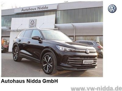 Gebraucht VW Tiguan Elegance 150 PS (110 kW) 2024 Deep black perleffekt SUV