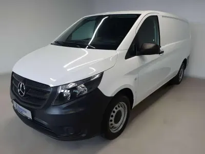 Gebraucht Mercedes Vito 136 PS (100 kW) 2022 Arktikweiss Van