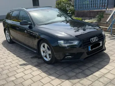 Gebraucht Audi A4 143 PS (105 kW) 2012 Schwarz Kombi