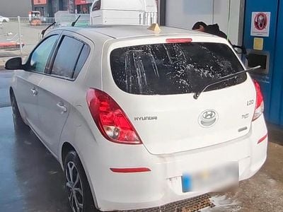 Usata Hyundai i20 109 CV (80 kW) 2014 Bianco Utilitaria
