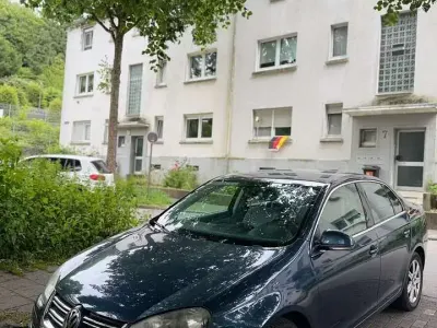 Gebraucht VW Jetta Comfortline 102 PS (75 kW) 2006 Blau Limousine