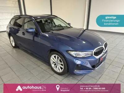 Gebraucht BMW 318 Sport Line 150 PS (110 kW) 2023 Grau Limousine