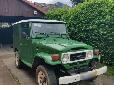 Gebraucht Toyota Land Cruiser 90 PS (66 kW) 1982 Grün SUV
