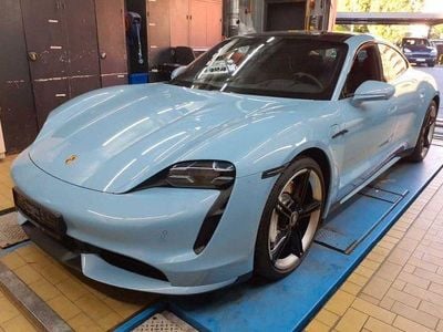 Porsche Taycan Turbo