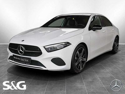 Unilack polarweiß Gebraucht 2024 Mercedes A180 Progressive Limousine | 28.890 € (Fairer Preis)