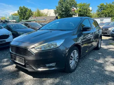 Gebraucht Ford Focus Business Edition 125 PS (91 kW) 2018 Grau Kombi