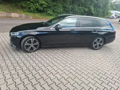 Gebraucht Mercedes E200 160 PS (117 kW) 2020 Schwarz Limousine