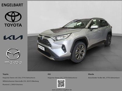 Lichtsilber metallic Gebraucht 2024 Toyota RAV4 Hybrid Team SUV | 41.990 € (Fairer Preis)