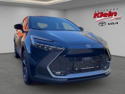 Neu Toyota C-HR 152 PS (111 kW) 2025 Blau SUV