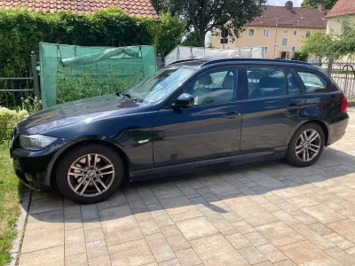 Gebraucht BMW 320 170 PS (125 kW) 2011 Schwarz Kombi