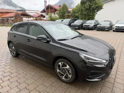 Neu Hyundai i30 116 PS (85 kW) 2026 Schwarz Limousine