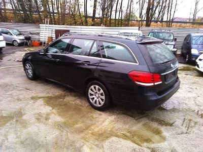 Mercedes E200