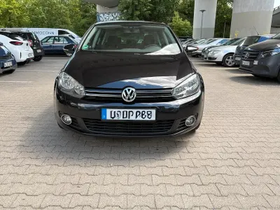 Gebraucht VW Golf VI Team 122 PS (89 kW) 2010 Schwarz Kleinwagen