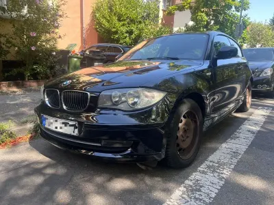 Gebraucht BMW 116 122 PS (89 kW) 2012 Schwarz Kleinwagen