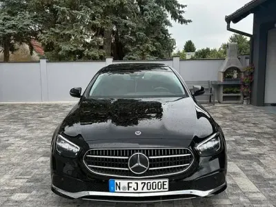 Gebraucht Mercedes E300 306 PS (225 kW) 2020 Schwarz Limousine