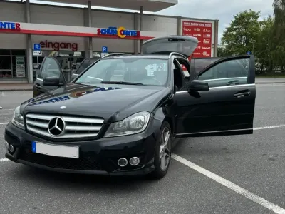 Gebraucht Mercedes C220 Avantgarde 170 PS (125 kW) 2012 Schwarz Kombi