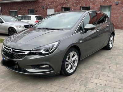 Gebraucht Opel Astra Edition 125 PS (91 kW) 2018 Grau Limousine