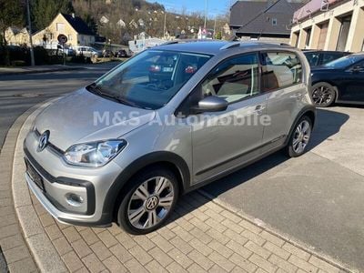 VW cross up!