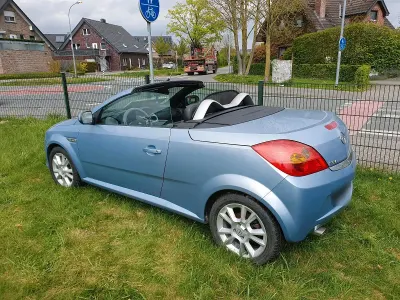 Gebraucht Opel Tigra 125 PS (91 kW) 2006 Blau Cabrio