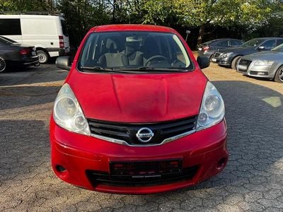 Begagnad Nissan Note Acenta 88 HK (64 kW) 2009 Röd Halvkombi