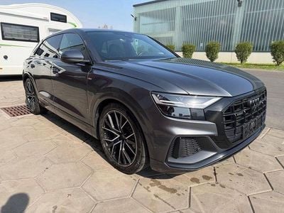 Gebraucht Audi Q8 S-Line 286 PS (210 kW) 2020 Grau SUV