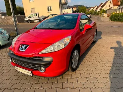 Gebraucht Peugeot 207 CC Sport 120 PS (88 kW) 2008 Rot Cabrio