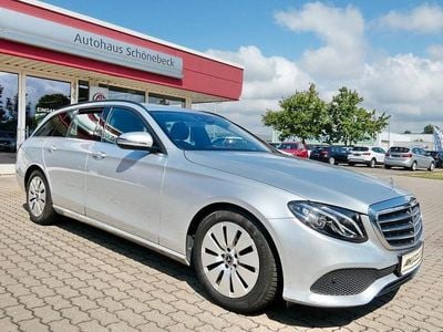 Mercedes E220