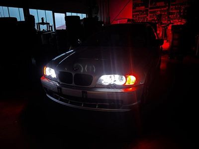 Gebraucht BMW 320 170 PS (125 kW) 2001 Silber Coupé