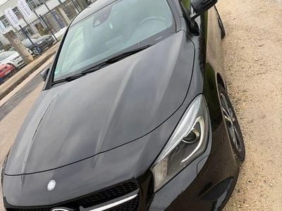 Schwarz Gebraucht 2016 Mercedes CLA180 Limousine | 14.400 € (Fairer Preis)