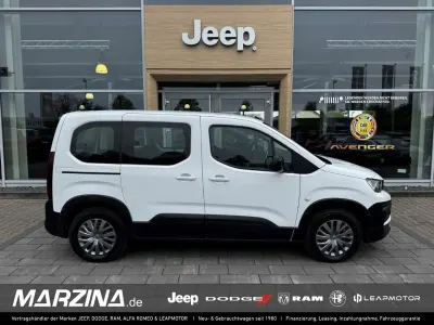 Gebraucht Peugeot e-Rifter Active 100 kW (136 PS) 2022 Weiß Van / Kleinbus