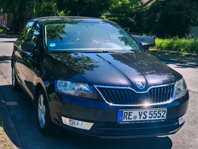 Käytetty Skoda Rapid Ambition 90 HP (66 kW) 2015 Musta Viistoperä