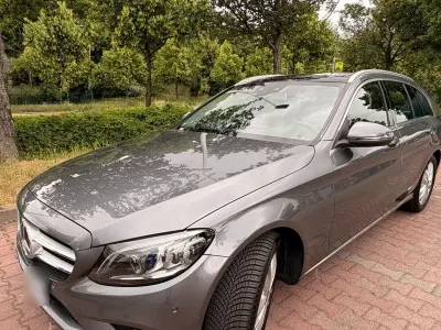 Gebraucht Mercedes C180 156 PS (114 kW) 2019 Grau Kombi