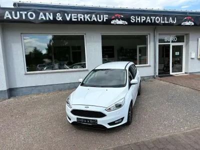 Gebraucht Ford Focus Trend 125 PS (91 kW) 2015 Frostweiß Kombi