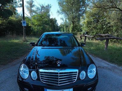 Mercedes E280