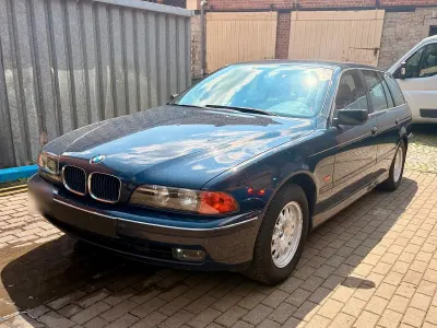 Gebraucht BMW 520 150 PS (110 kW) 1998 Blau Kombi