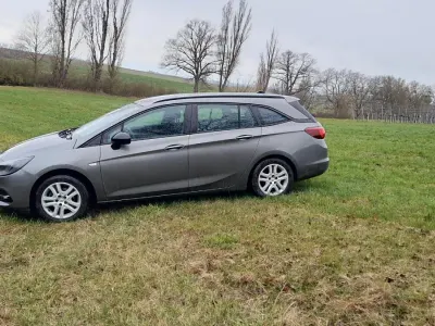 Gebraucht Opel Astra 105 PS (77 kW) 2021 Grau Kombi