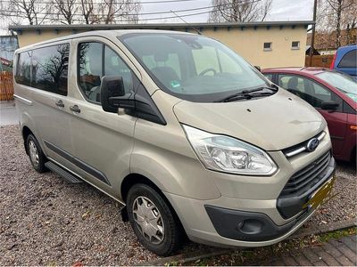 Gold Gebraucht 2016 Ford Transit Custom Van / Kleinbus | 14.999 €