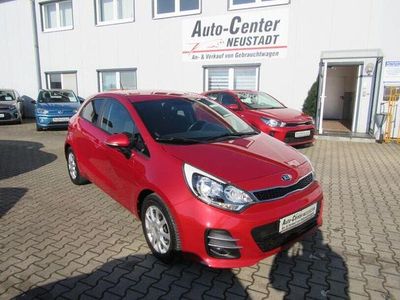 Second-hand Kia Rio DREAM-TEAM Edition 85 CP (62 kW) 2015 Andere Berlinǎ