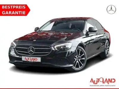 Gebraucht Mercedes E200 Avantgarde 211 PS (155 kW) 2022 Schwarz Limousine