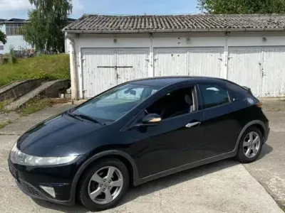 Gebraucht Honda Civic 83 PS (61 kW) 2006 Schwarz Limousine