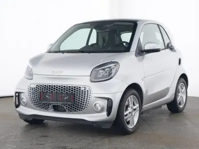Gebraucht Smart ForTwo Electric Drive Passion Exclusive 60 kW (82 PS) 2024 Silber Coupé