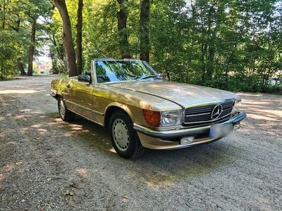 Gebraucht Mercedes 560 231 PS (169 kW) 1987 Gold Cabrio