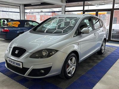 Silber Gebraucht 2010 Seat Altea XL Stylance Van / Kleinbus | 6.999 € (Etwas zu teuer)