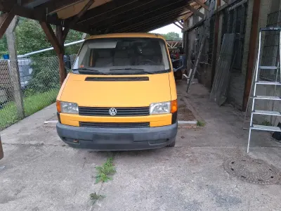 Gebraucht VW T4 78 PS (57 kW) 1995 Andere farben Van