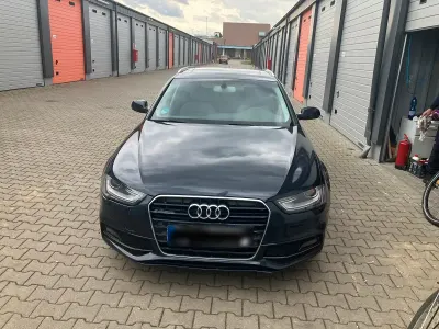 Gebraucht Audi A4 204 PS (150 kW) 2014 Blau Kombi