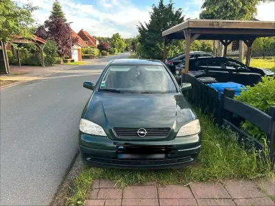 Gebraucht Opel Astra 75 PS (55 kW) 1998 Grün Limousine