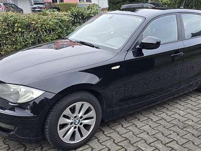 Gebraucht BMW 116 116 PS (85 kW) 2011 Schwarz Kleinwagen