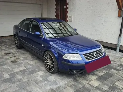 Gebraucht VW Passat Highline 170 PS (125 kW) 2001 Blau Limousine